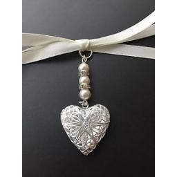 Bouquet Memory Charm Filigree Heart Locket