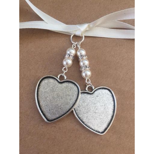 Bouquet Memory Charm Double Heart Photo Frame